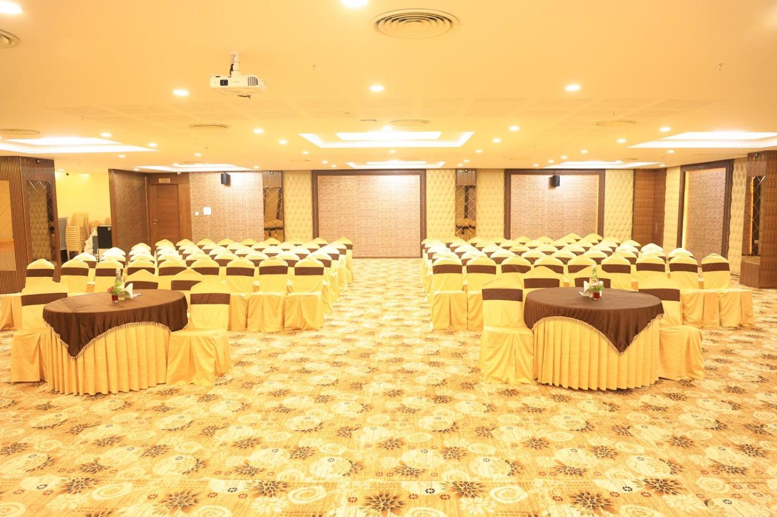 Hotel Anand Grand Hosūr Exterior foto